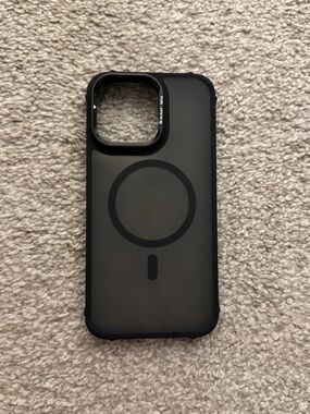 iPhone 15 Pro Max MagSafe Case w/ Kickstand Frosted Black